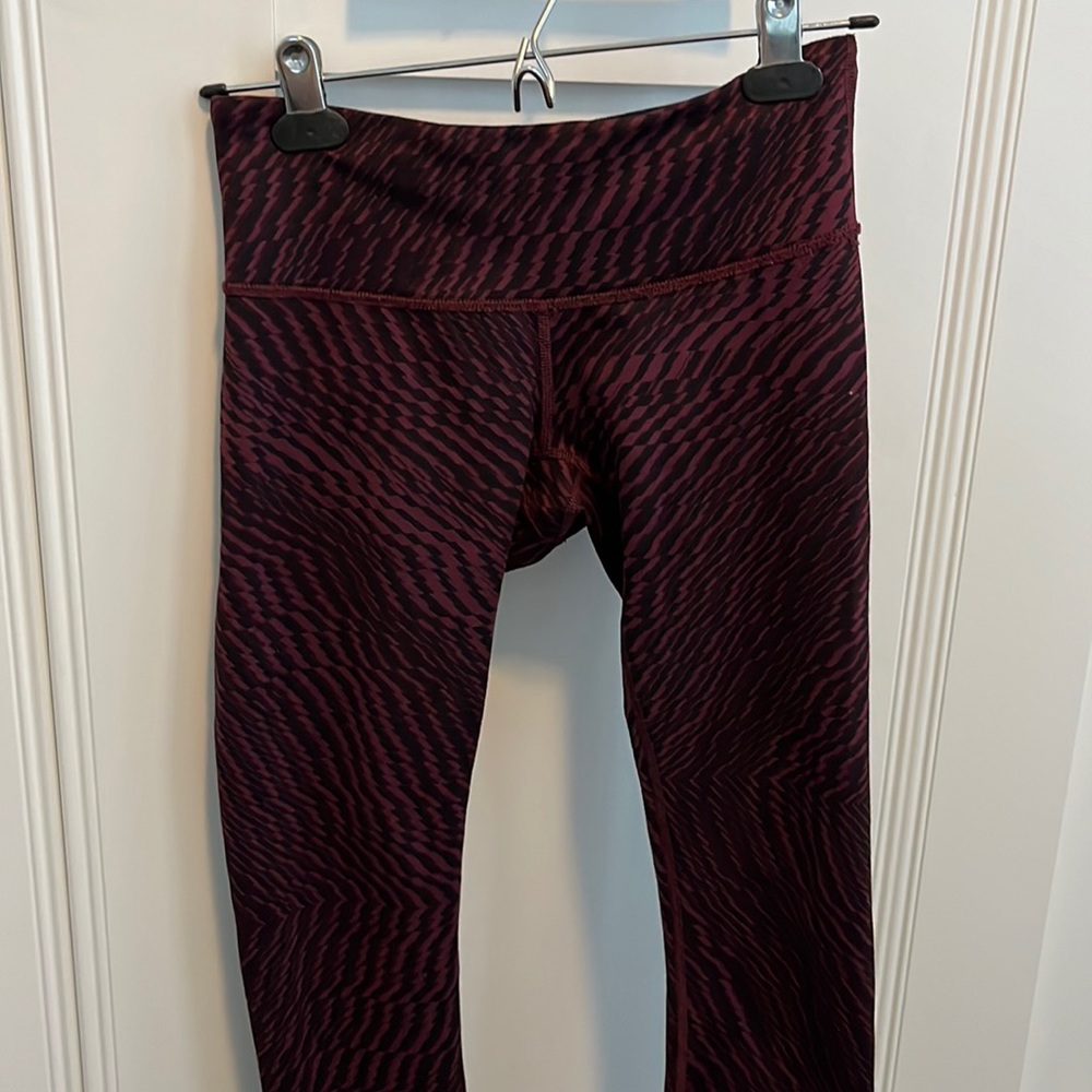 Lululemon crop leggings